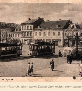 Tramwaje na Rynku - rok 1950 rok - Inowrocław - Rynek
Pocztówka wysłana 16 sierpnia 1950 roku.
Fot. E. Falkowski
"Czytelnik" Druk Nr 3