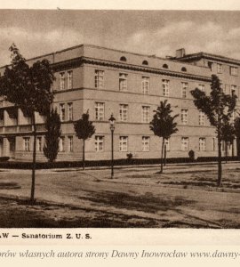 Sanatorium Z.U.S. - 1950 rok - Inowrocław - Sanatorium Z.U.S.
Pocztówka wydana prawdopodobnie w 1950 roku.
Z.G. im. Kasprzaka, Poznań - 2007/V/50 K-1-17206
Nakładem Prez. Miejskiej Rady Narodowej w Inowrocławiu