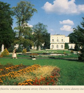 Park uzdrowiskowy - Solanki - 1988 rok - Inowrocław. Park uzdrowiskowy (Solanki); w głębi Zakład Przyrodoleczniczy nr I
fot. W. Echeński
Rok 1988
Krajowa Agencja Wydawnicza