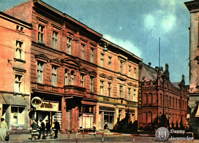 Ulica Królowej Jadwigi - rok 1965 - Ulica Królowej Jadwigi, pocztówka z 1965 roku 
Inowrocław - fragment miasta
fot. J. Siudecki - Biuro Wydawnicze Ruch